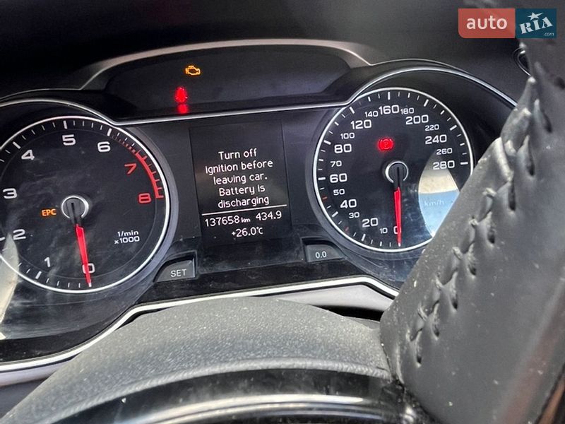 Седан Audi A4 2013 в Львові