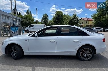 Седан Audi A4 2013 в Львові