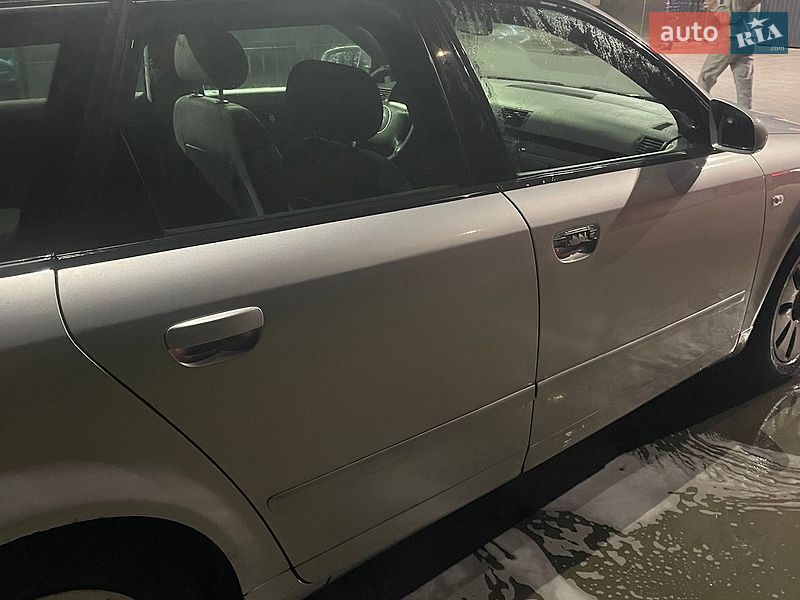 Универсал Audi A4 2002 в Лозовой