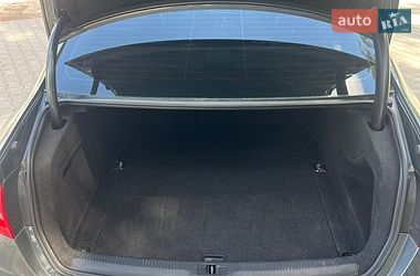 Седан Audi A4 2015 в Коростені