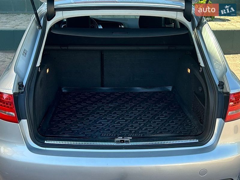 Універсал Audi A4 2010 в Чернівцях