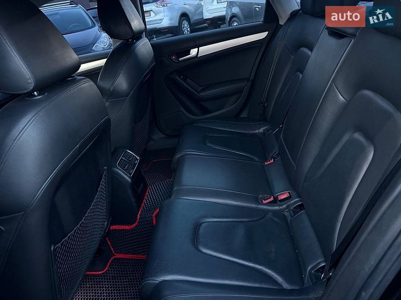Седан Audi A4 2011 в Харкові