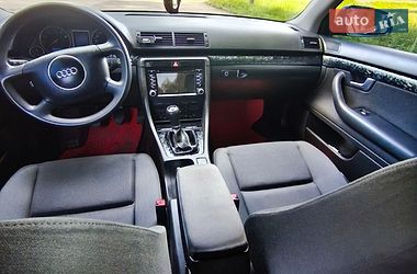 Седан Audi A4 2002 в Ромнах