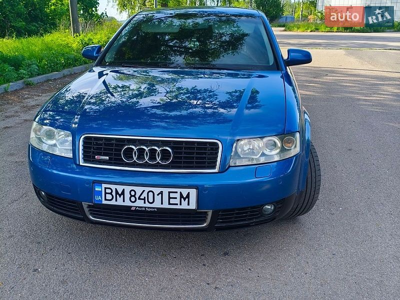 Седан Audi A4 2002 в Ромнах