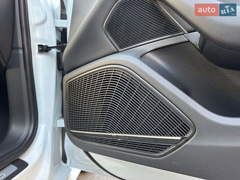 Седан Audi A4 2017 в Києві