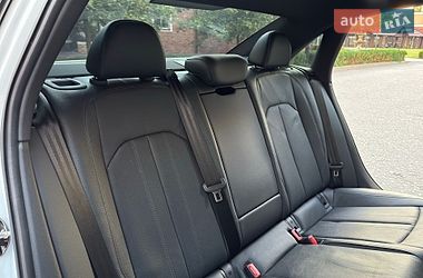 Седан Audi A4 2017 в Києві
