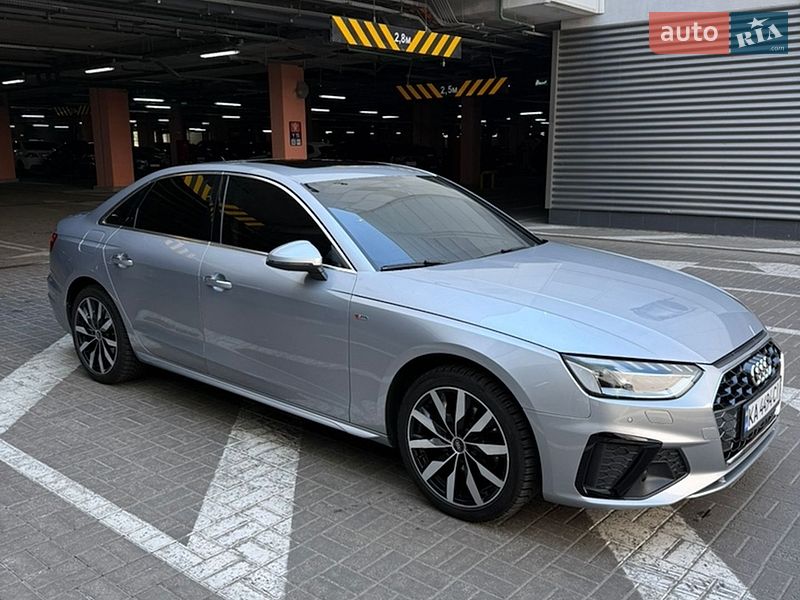 Седан Audi A4 2021 в Києві