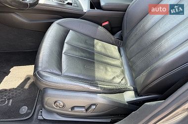 Седан Audi A4 2016 в Львове