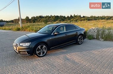 Седан Audi A4 2016 в Львове