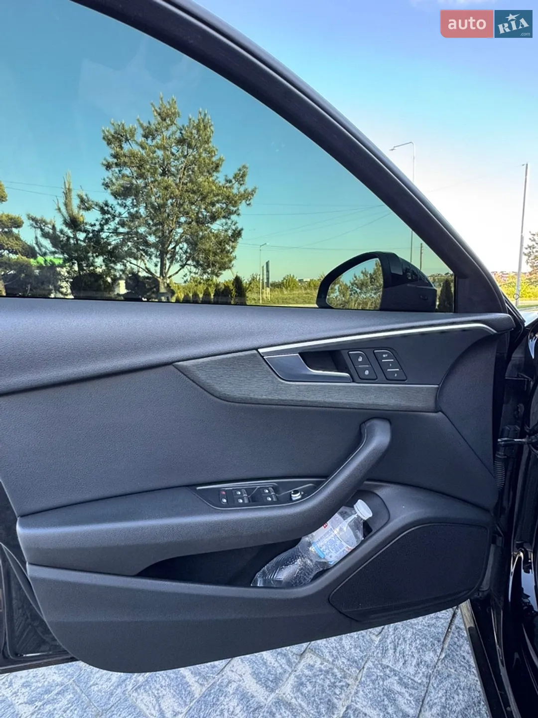 Audi A4 2016 VIN WAUDNAF45HN051170 фото оголошення 15 з 29