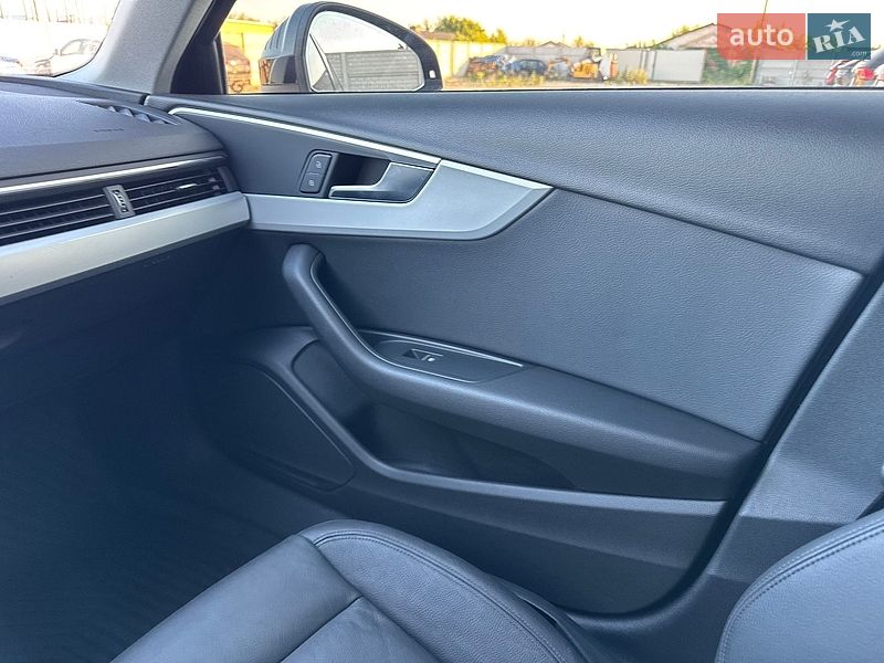 Седан Audi A4 2017 в Радивилове