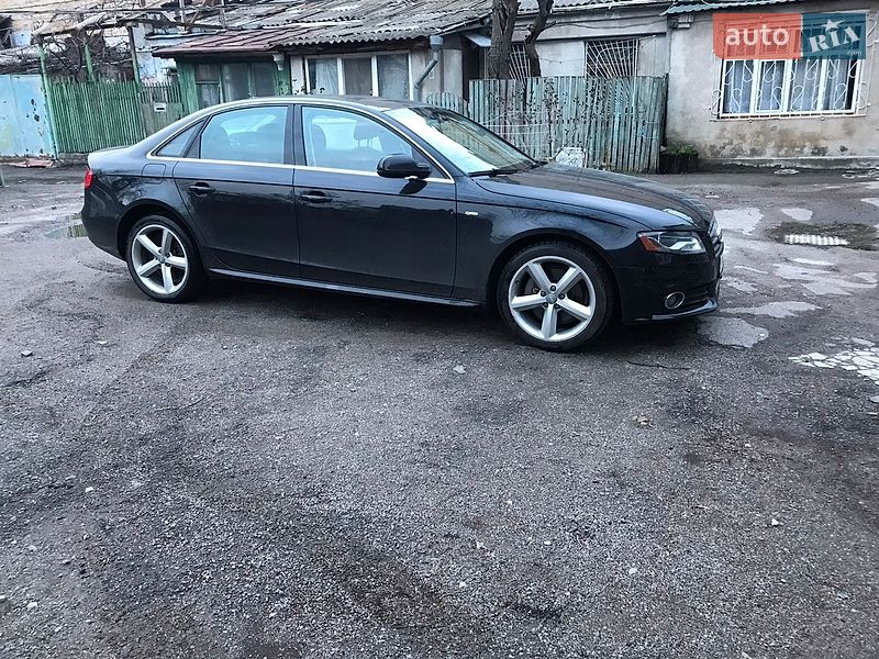 Седан Audi A4 2011 в Одесі