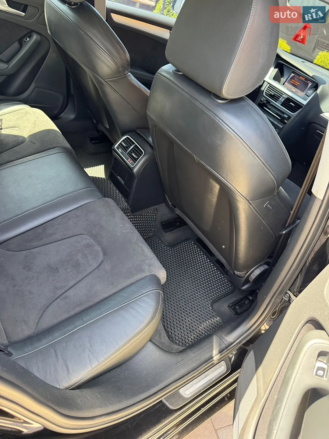 2015 Audi A4 - мініатюра 18