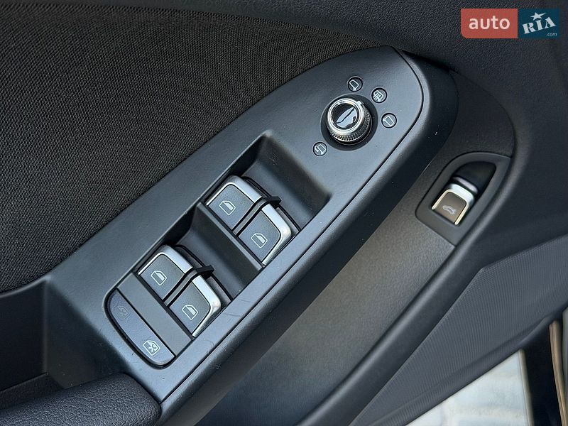 Седан Audi A4 2013 в Бердичеві