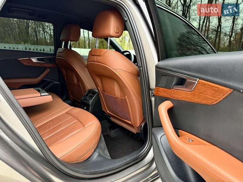 Універсал Audi A4 2022 в Луцьку