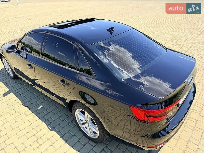 Седан Audi A4 2016 в Одесі