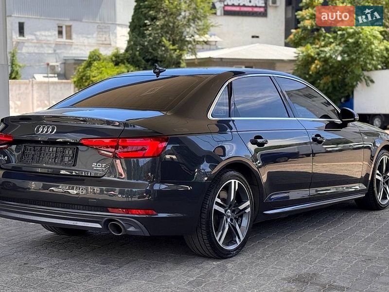 Седан Audi A4 2017 в Одессе