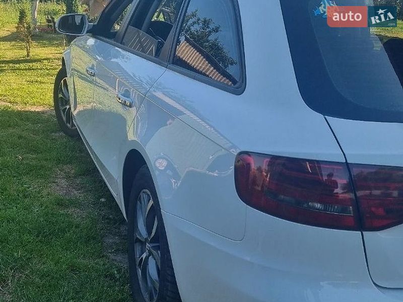 Універсал Audi A4 2010 в Івано-Франківську