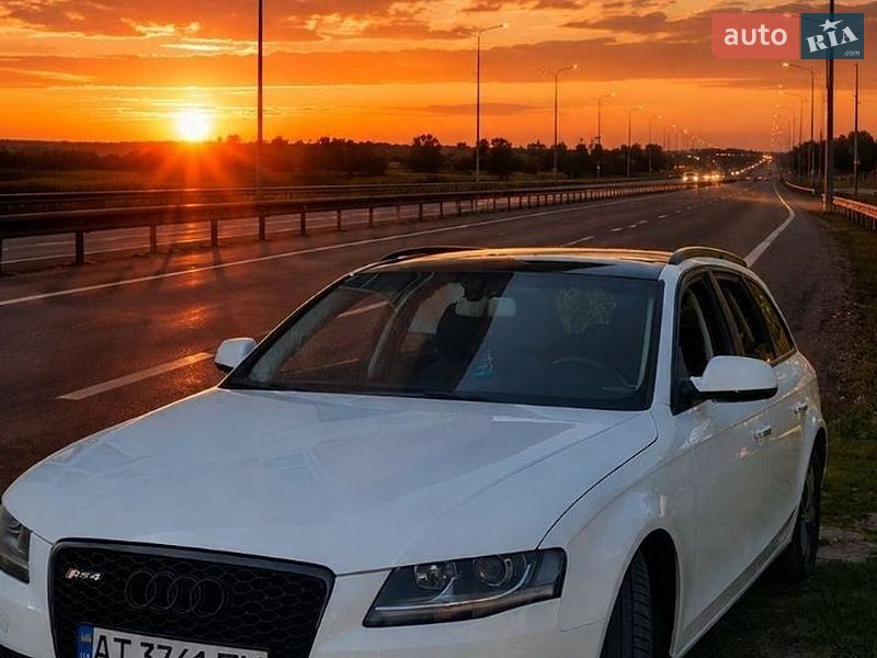 Універсал Audi A4 2010 в Івано-Франківську