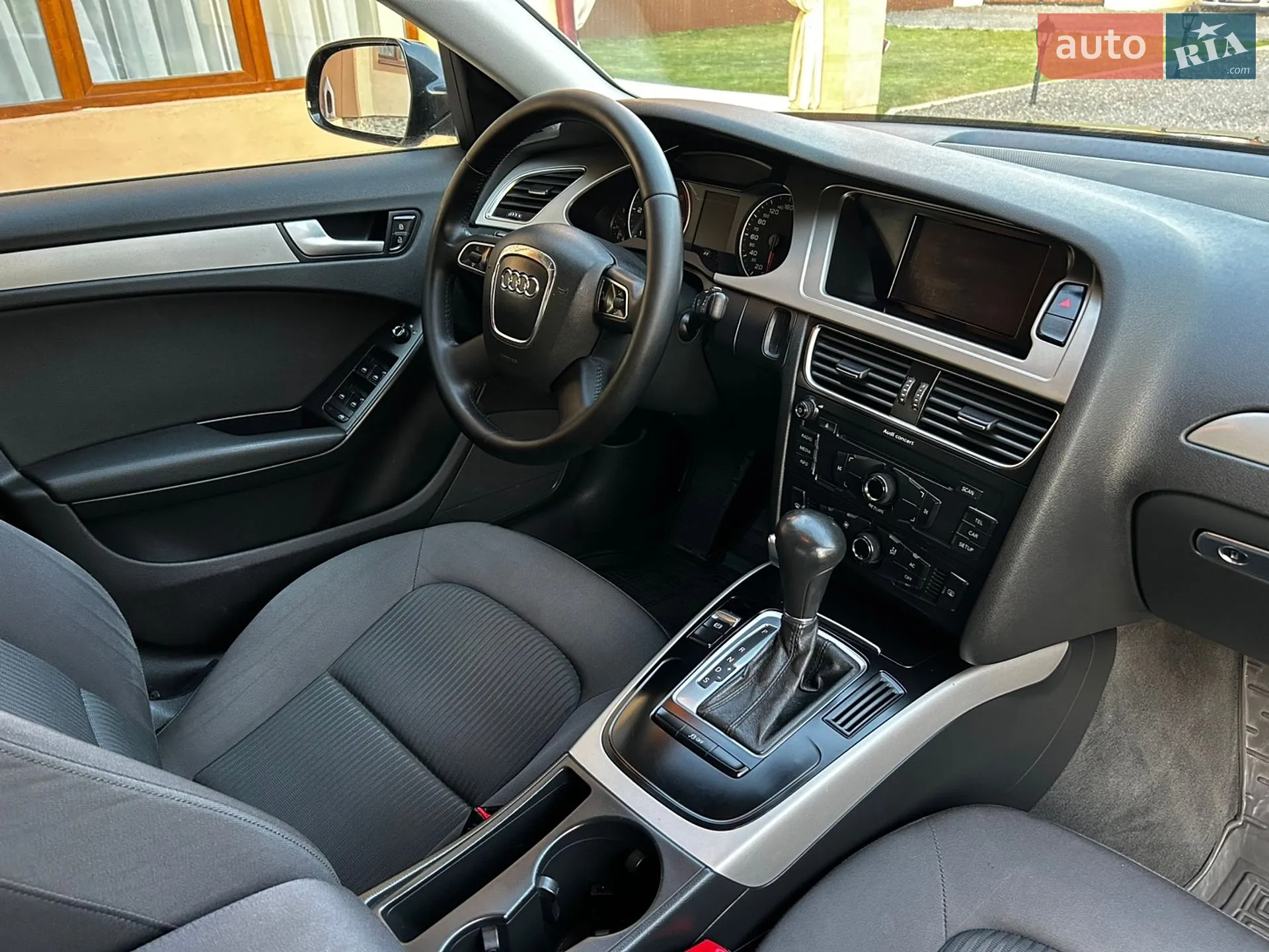 2011 Audi A4 - мініатюра 20