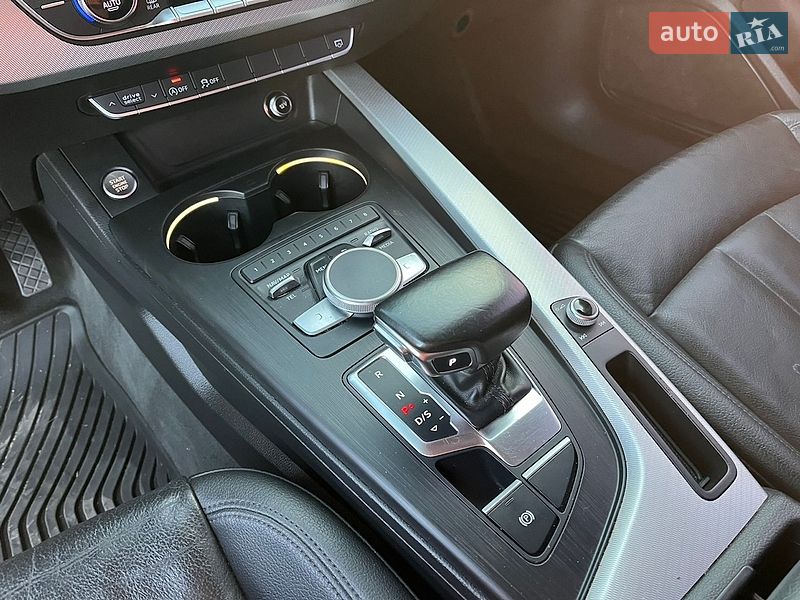 Седан Audi A4 2017 в Львові