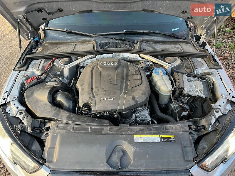 Седан Audi A4 2017 в Львові