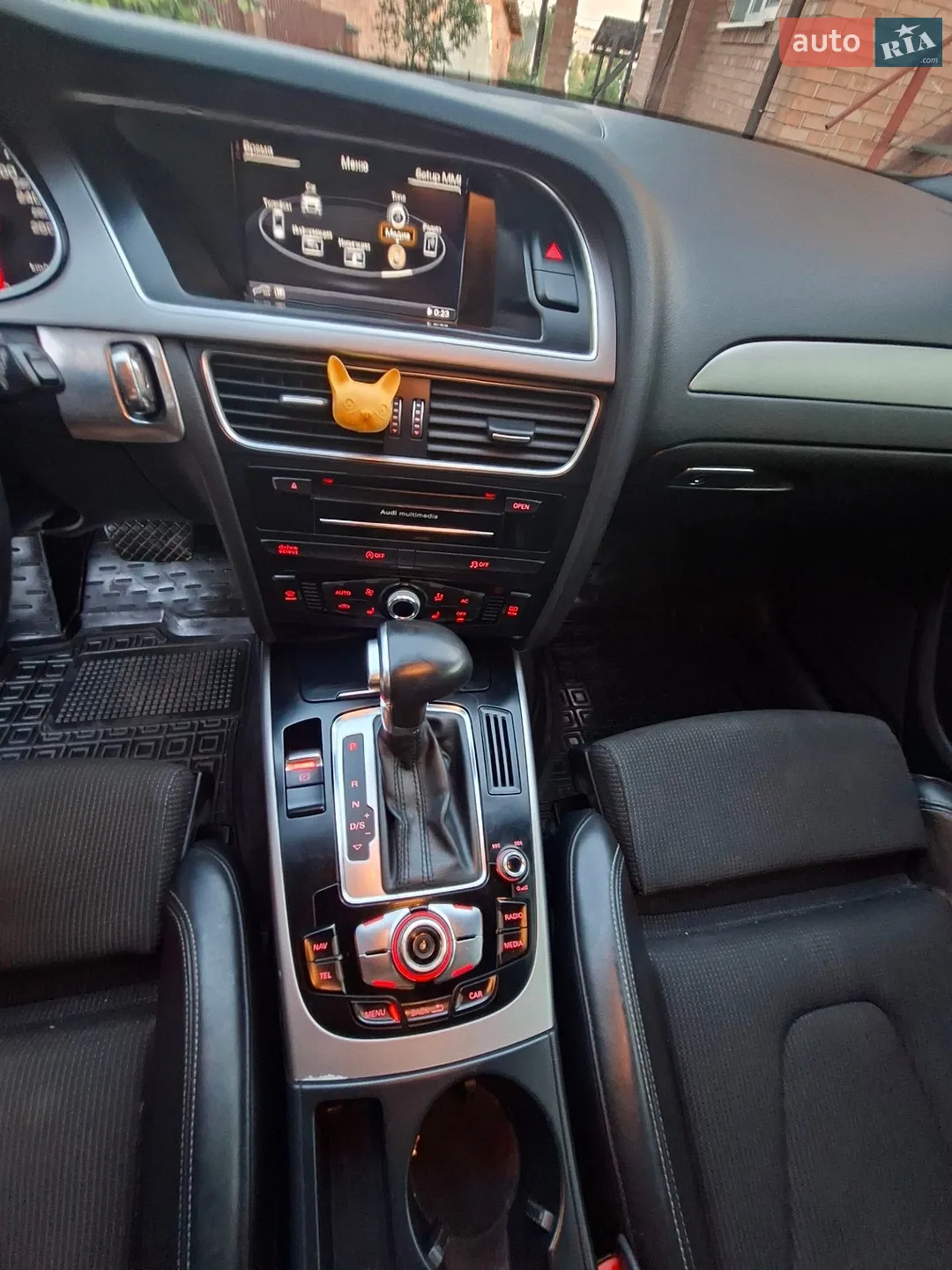2013 Audi A4 - мініатюра 26