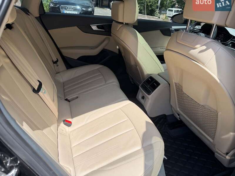 Седан Audi A4 2018 в Киеве фото 24 Седан Audi A4 2018 в Киеве