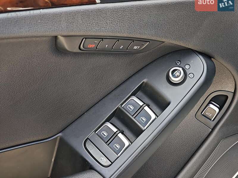 Седан Audi A4 2013 в Харькове