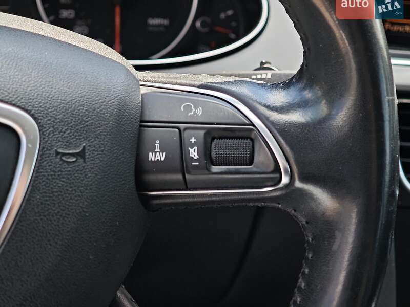 Седан Audi A4 2013 в Харькове