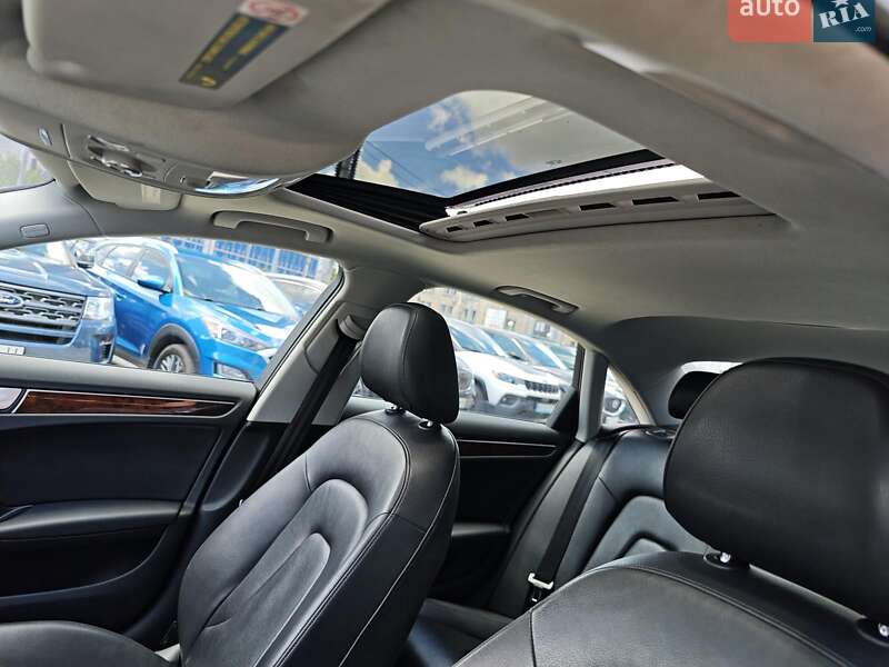 Седан Audi A4 2013 в Харькове