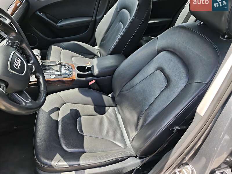 Седан Audi A4 2013 в Харькове