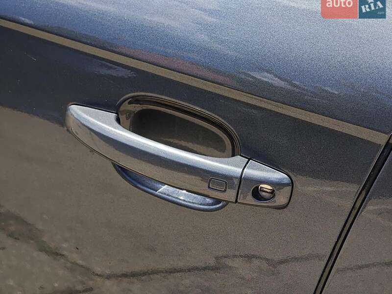 Седан Audi A4 2013 в Харькове