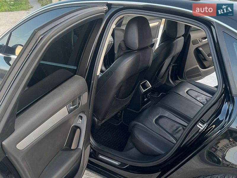 Седан Audi A4 2013 в Тернополі