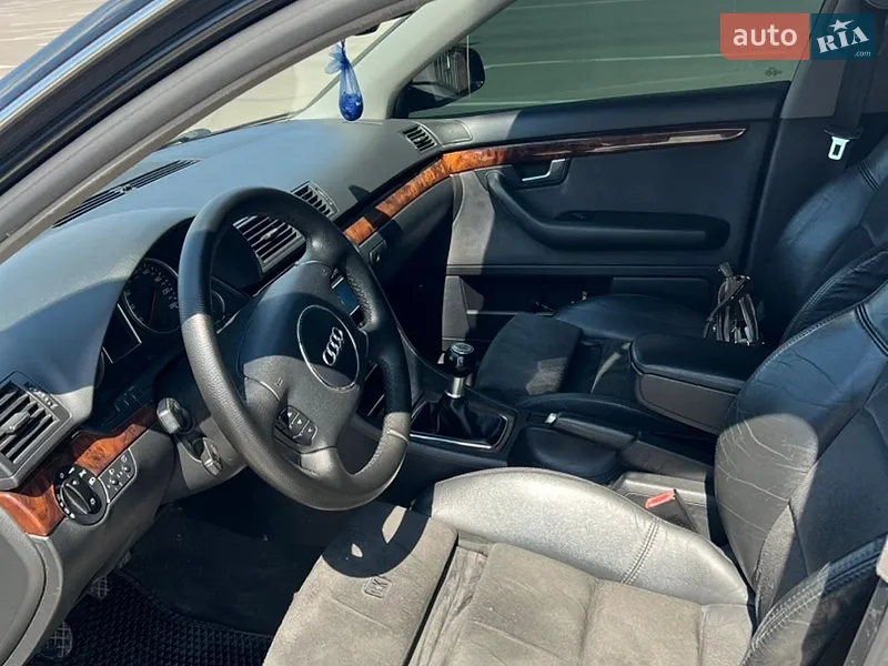 Audi A4 2003 VIN WAUZZZ8E53A285968 фото оголошення 4 з 45