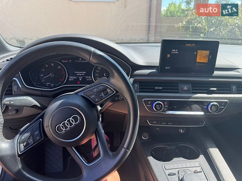 Седан Audi A4 2019 в Днепре