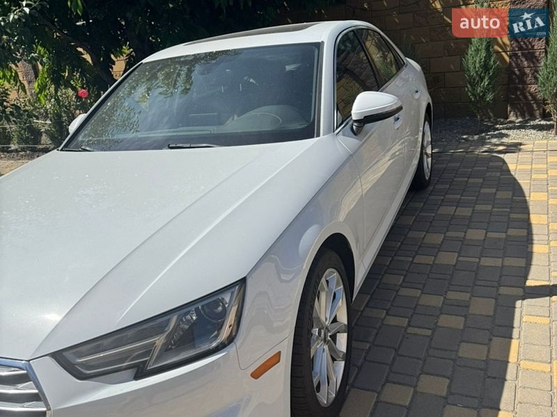 Седан Audi A4 2019 в Днепре