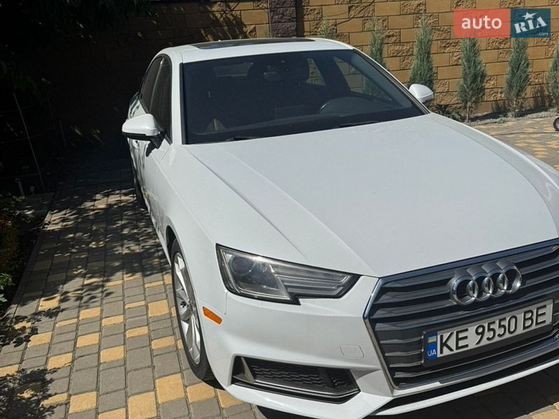 Седан Audi A4 2019 в Днепре