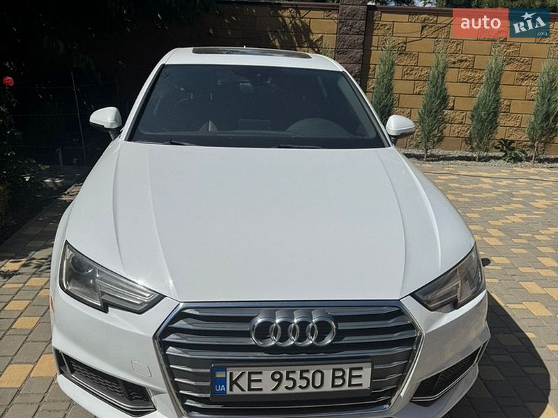 Седан Audi A4 2019 в Днепре