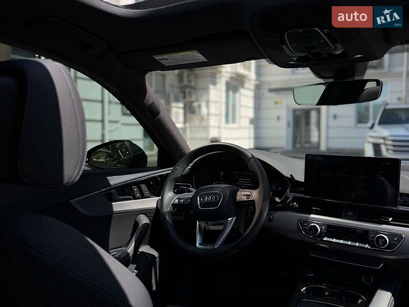 Седан Audi A4 2023 в Полтаве