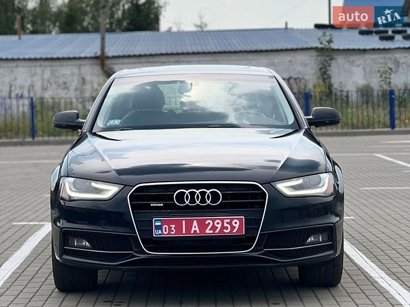 Седан Audi A4 2013 в Нововолынске