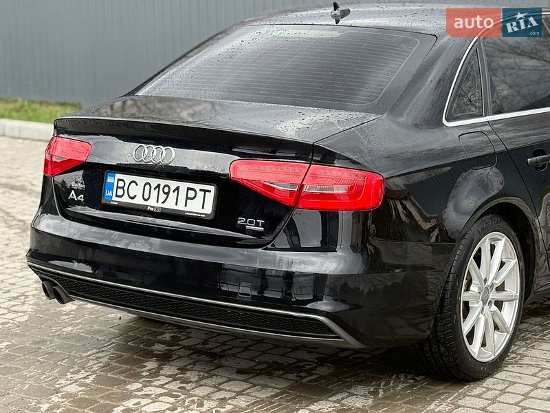 Седан Audi A4 2014 в Львове