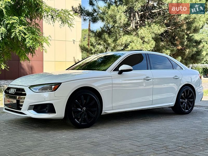 Седан Audi A4 2021 в Днепре