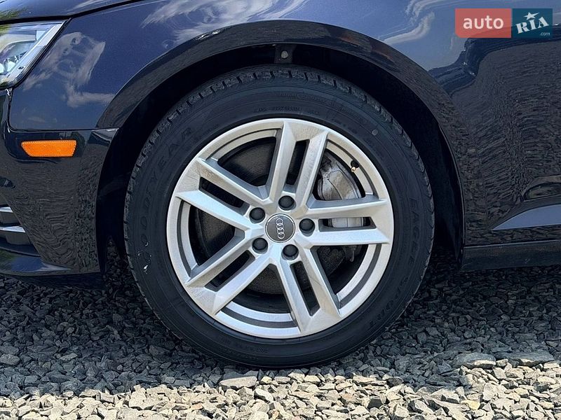 Седан Audi A4 2016 в Луцке