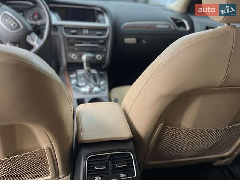 Седан Audi A4 2014 в Киеве
