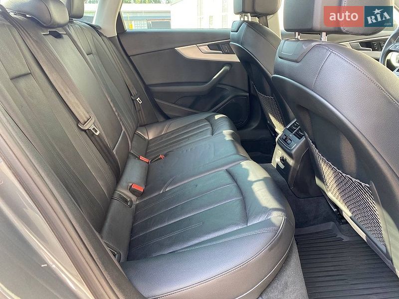 Седан Audi A4 2016 в Києві
