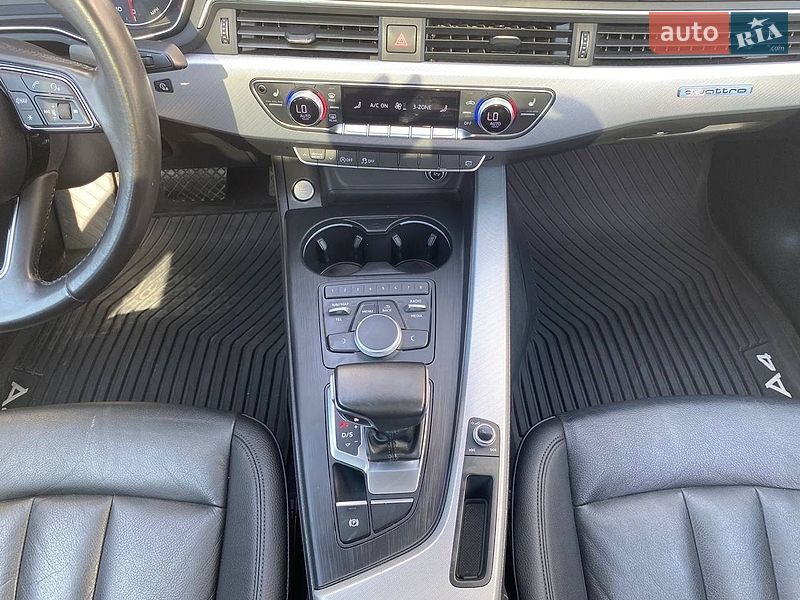 Седан Audi A4 2016 в Киеве