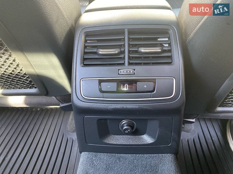 Седан Audi A4 2016 в Києві