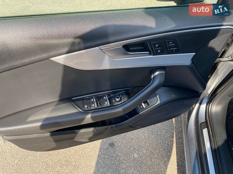 Седан Audi A4 2016 в Києві