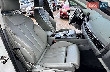 Седан Audi A4 2015 в Киеве